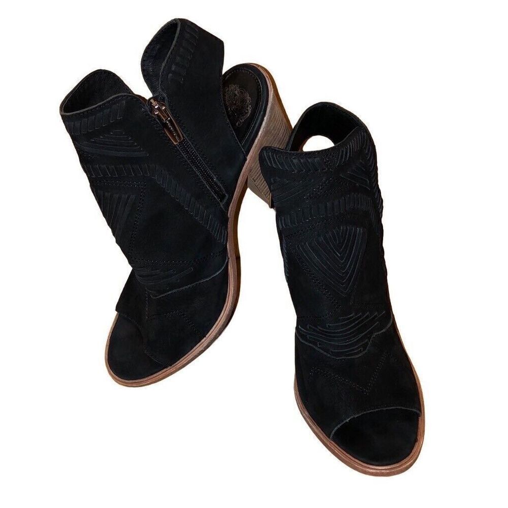 Vince Camuto Karinta Black Peep Toe Booties Block Heel Leather Shooties Sz 11m